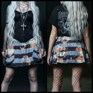 Vtg Y2K gray navy stripe upcycled distressed bleach anarchy micro mini skirt L